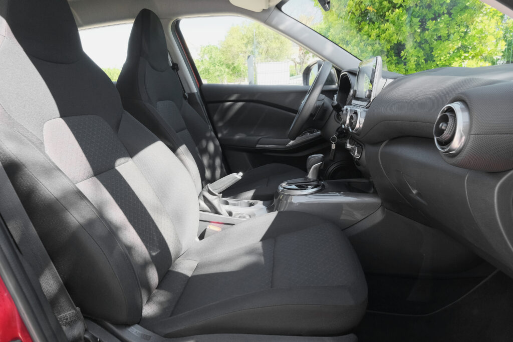 Nissan Juke 1.0 DIG-T Caixa Automática