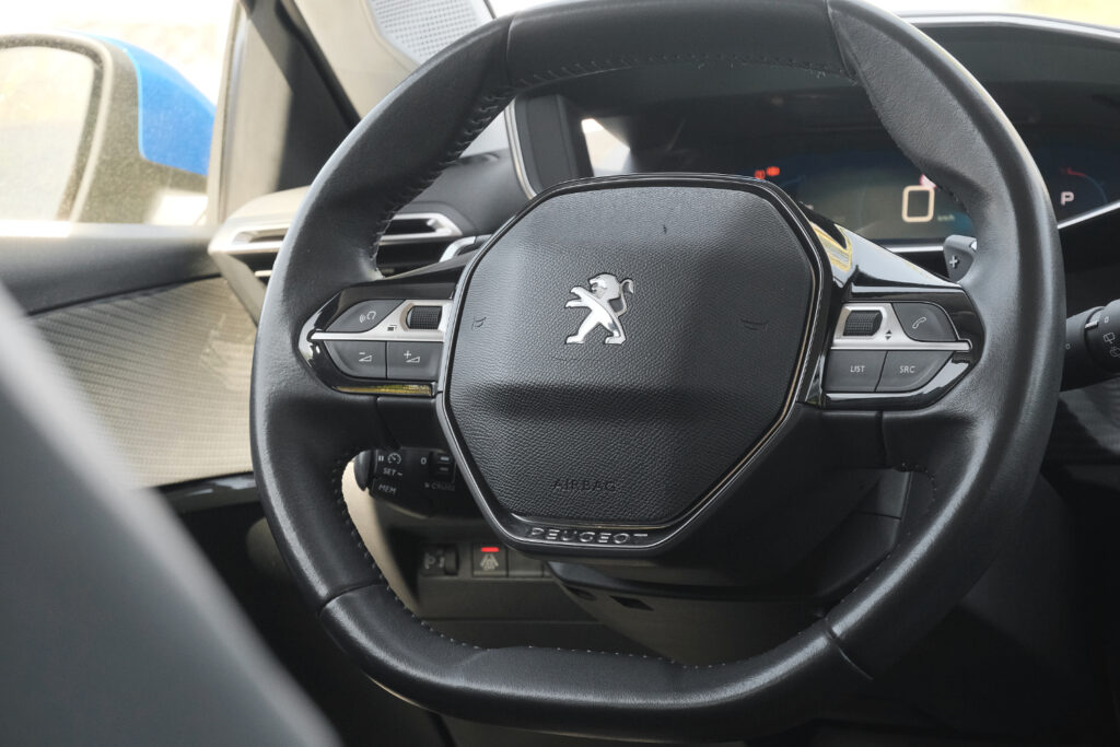 Peugeot 208 1.2 PureTech Allure Automático