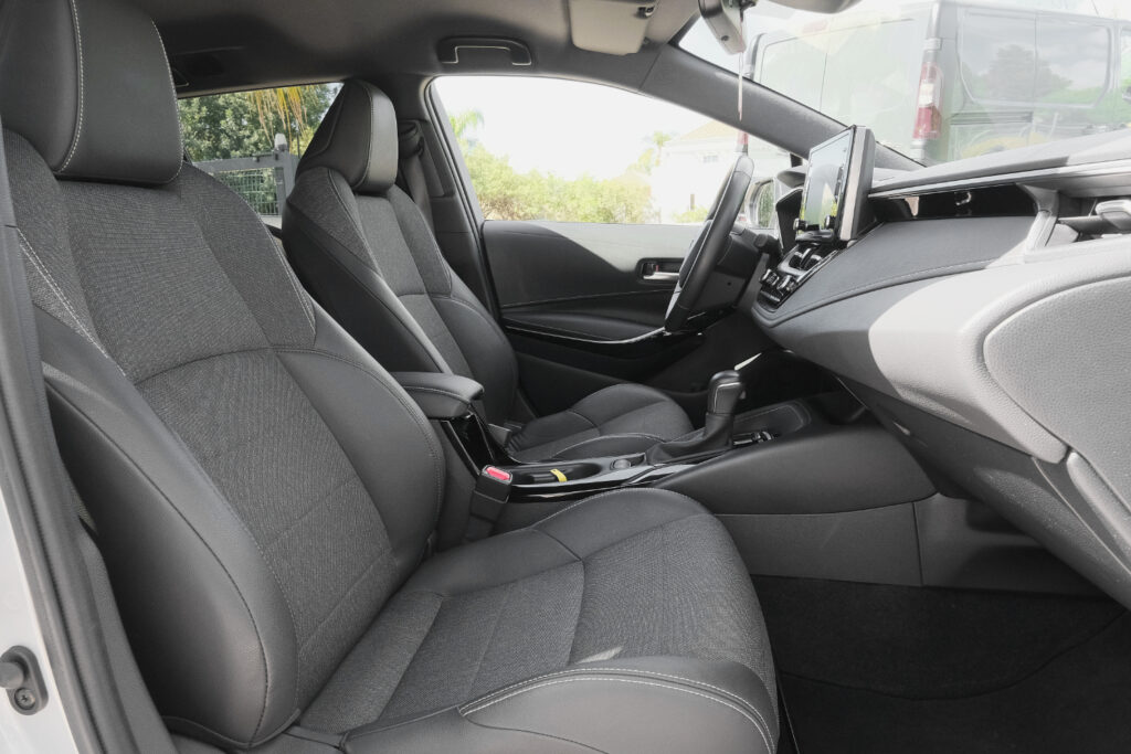 Toyota Corolla Touring Sports 1.8 Hibrid Comfort + P.Sport