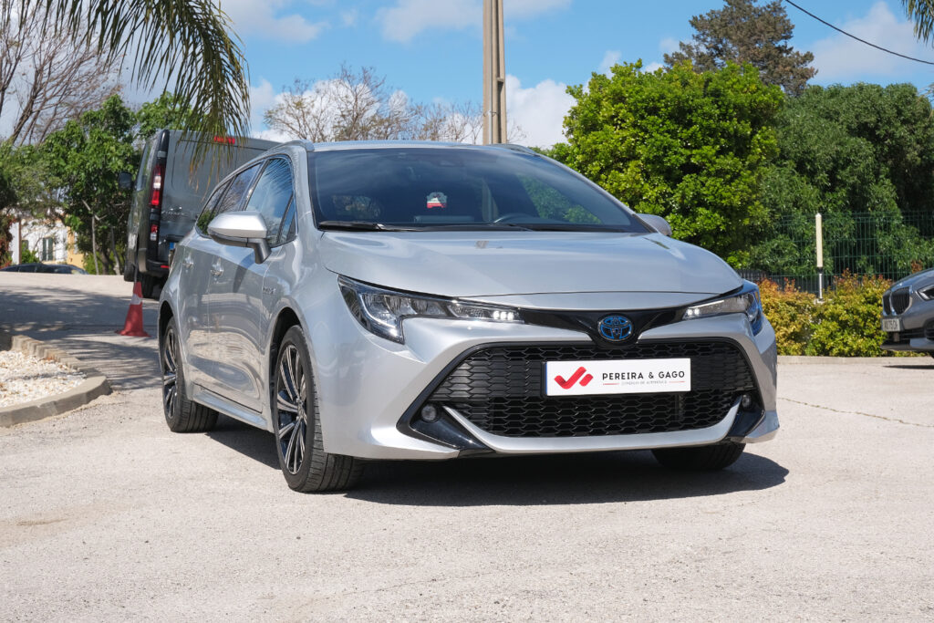 Toyota Corolla Touring Sports 1.8 Hibrid Comfort + P.Sport