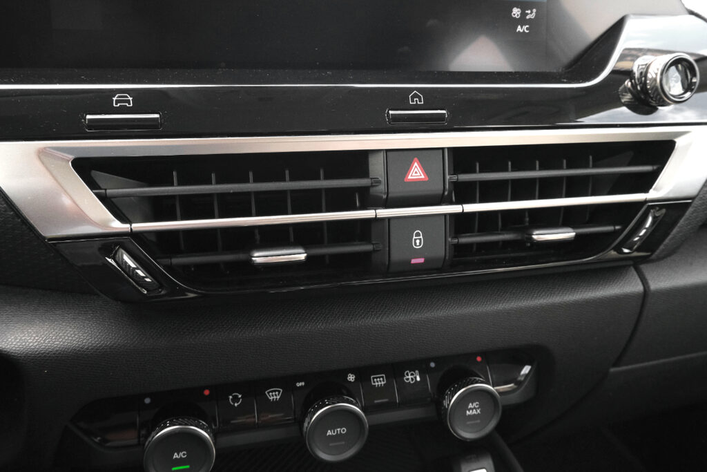 Citroen C4 1.2 PureTech S&S EAT8 Peel Pack