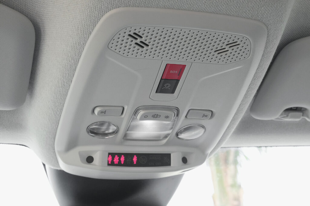 Citroen C4 1.2 PureTech S&S EAT8 Peel Pack