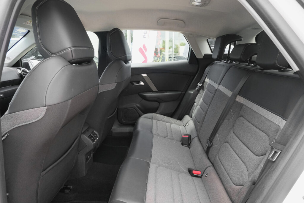 Citroen C4 1.2 PureTech S&S EAT8 Peel Pack