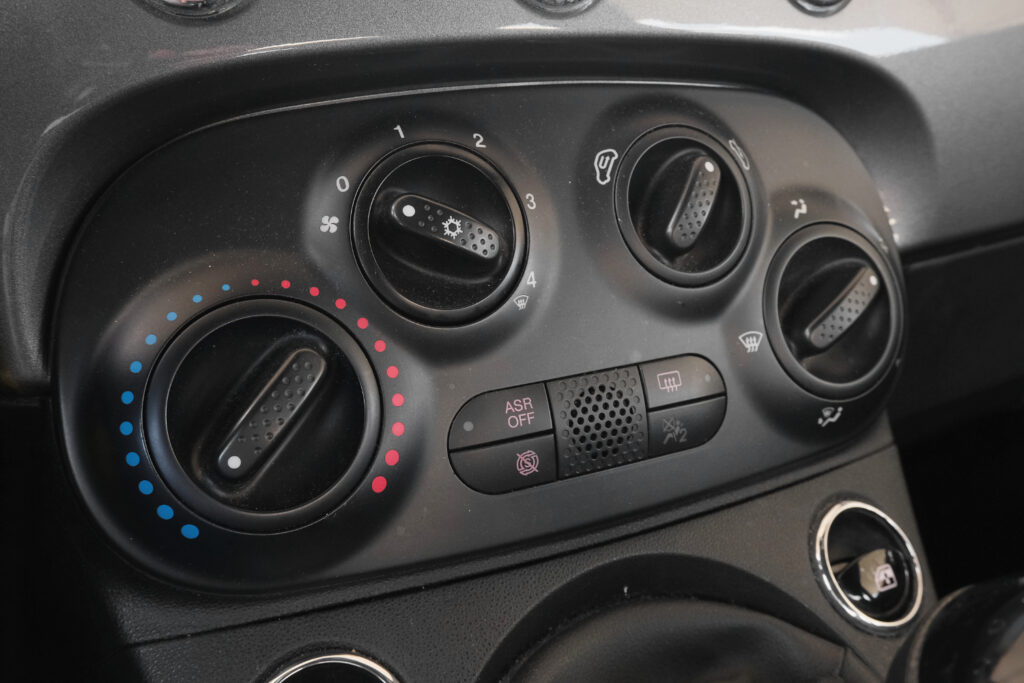 Fiat 500 1.0 Hybrid Club MHEV