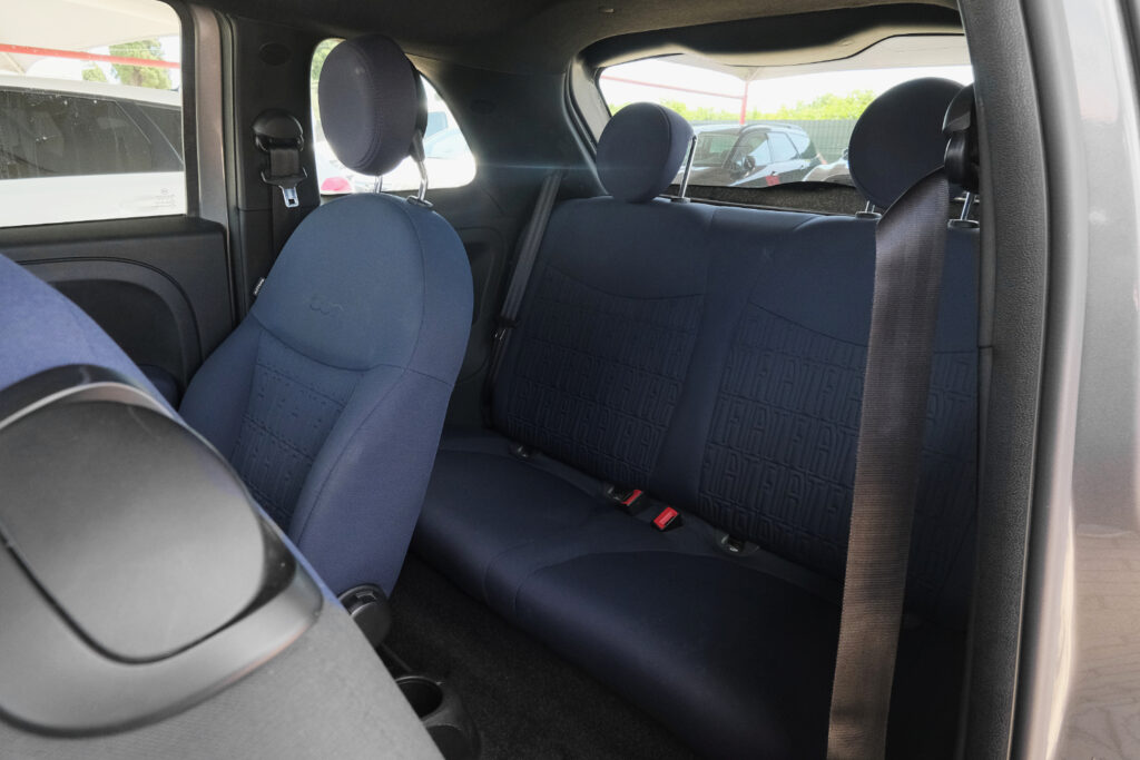 Fiat 500 1.0 Hybrid Club MHEV