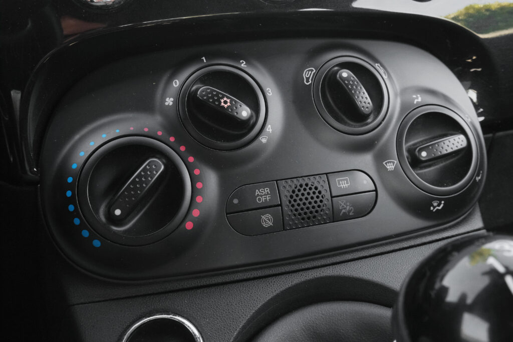 Fiat 500 1.0 Hybrid Club MHEV
