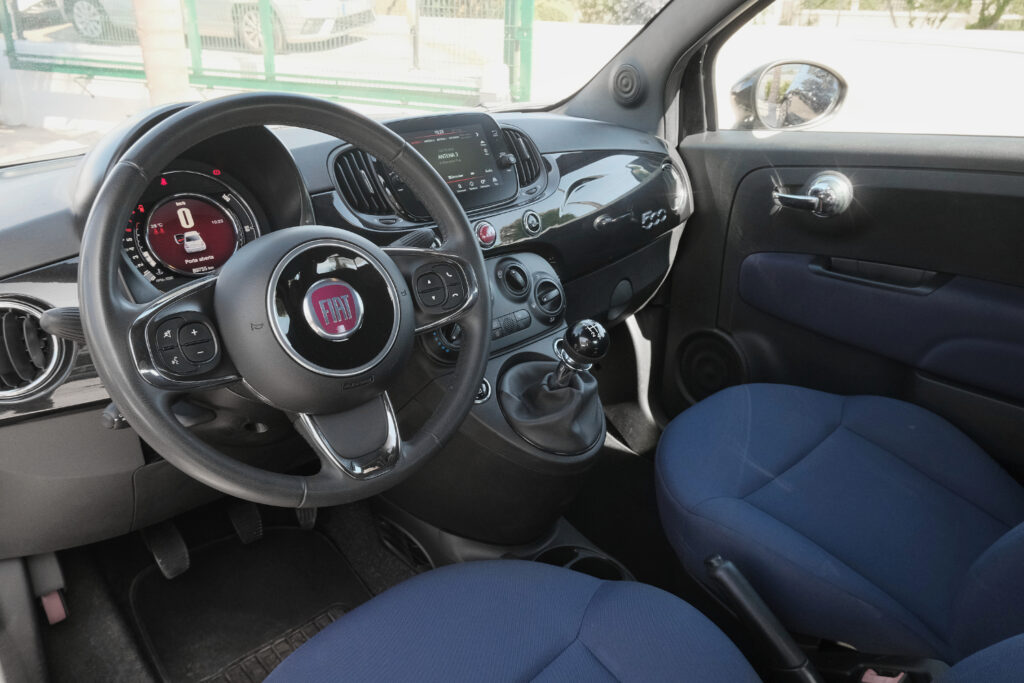 Fiat 500 1.0 Hybrid Club MHEV