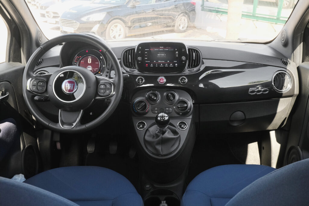 Fiat 500 1.0 Hybrid Club MHEV