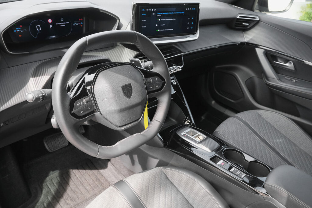 Peugeot 2008 1.2 PureTech Allure Auto