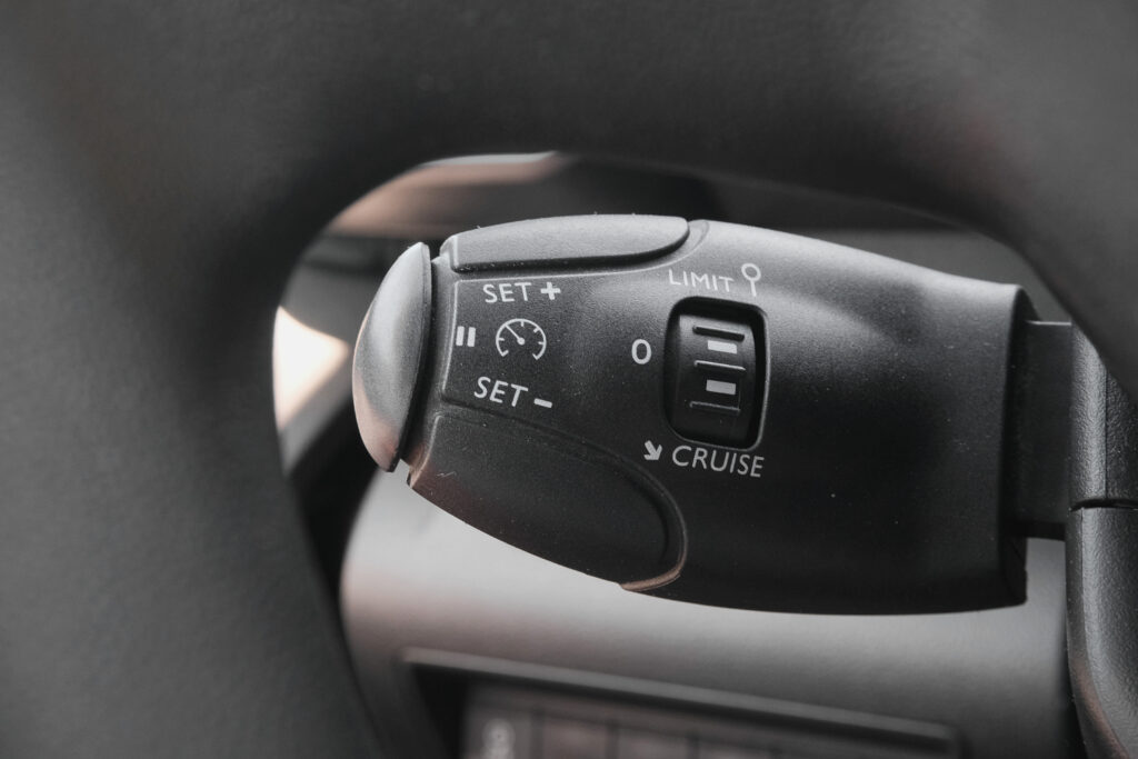 Peugeot Partner Longa 1.5 Blue Hdi Pro 3 Lugares