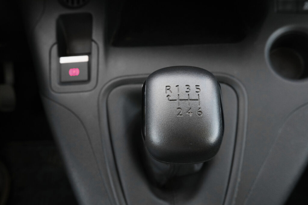 Peugeot Partner 1.5 Blue Hdi Premium Standard 3 Lugares