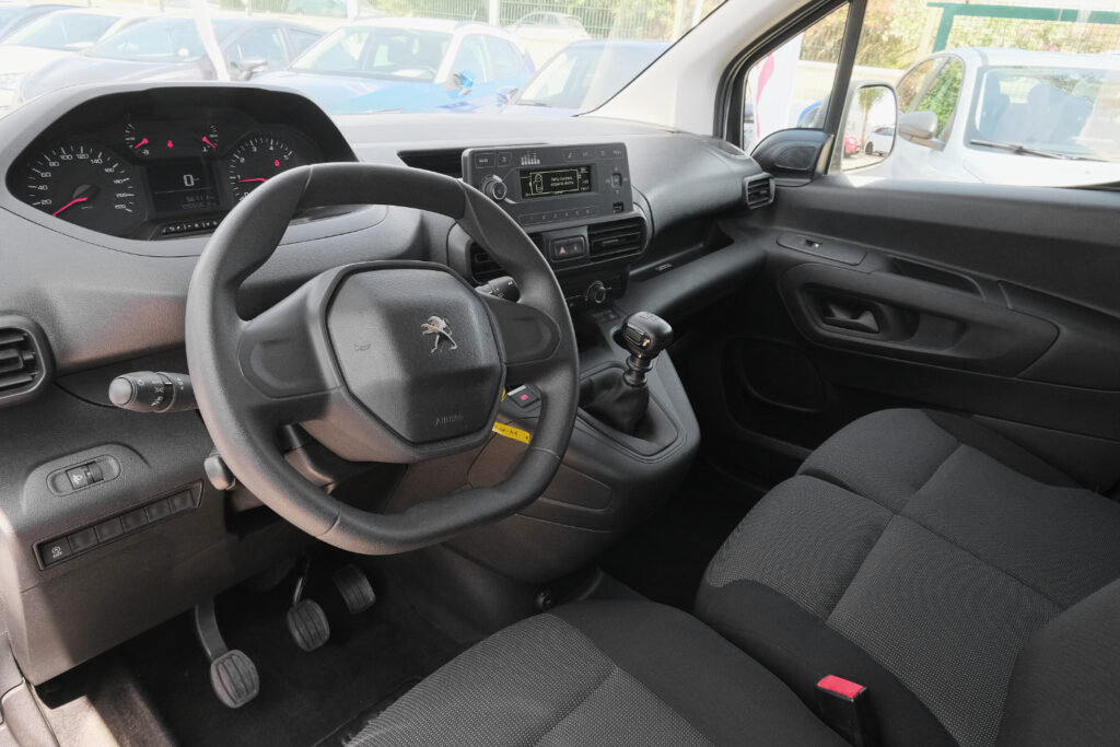 Peugeot Partner 1.5 Blue Hdi Premium Standard 3 Lugares