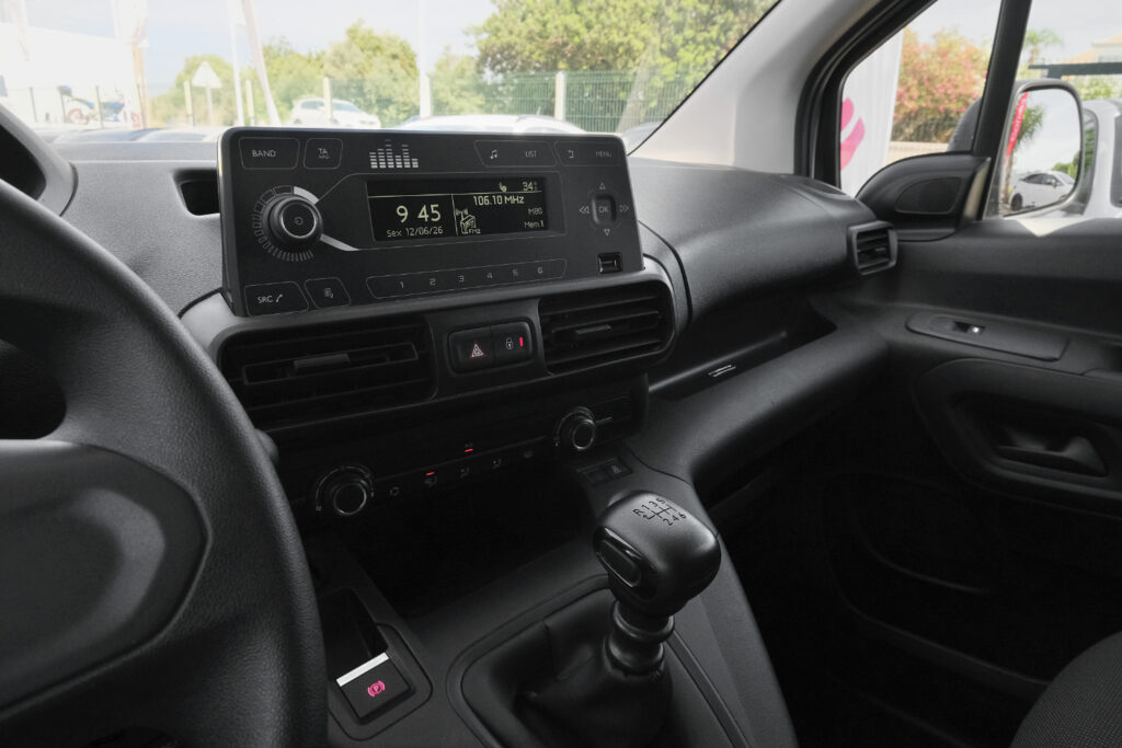 Peugeot Partner 1.5 Blue Hdi Premium Standard 3 Lugares