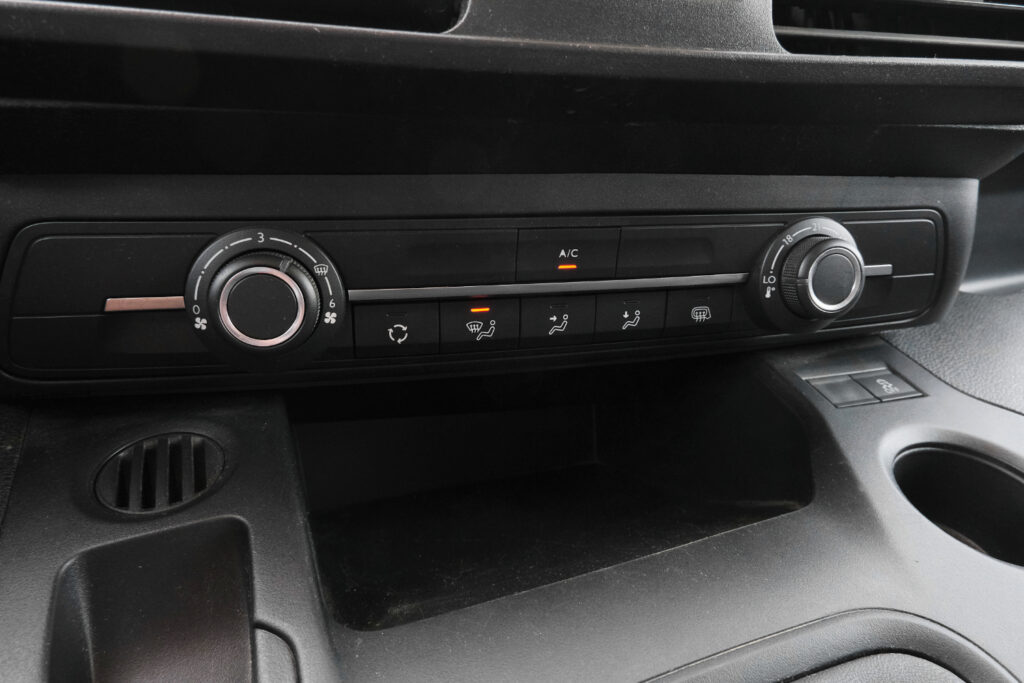 Peugeot Partner 1.5 Blue Hdi Premium Standard 3 Lugares