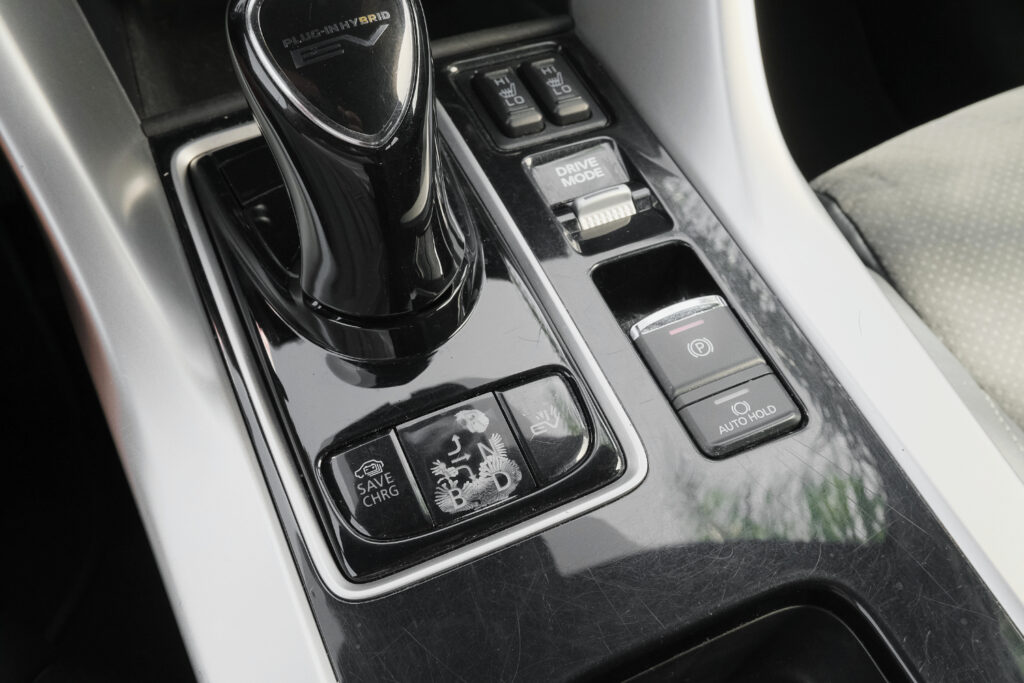 Mitsubishi Eclipse Cross 2.4