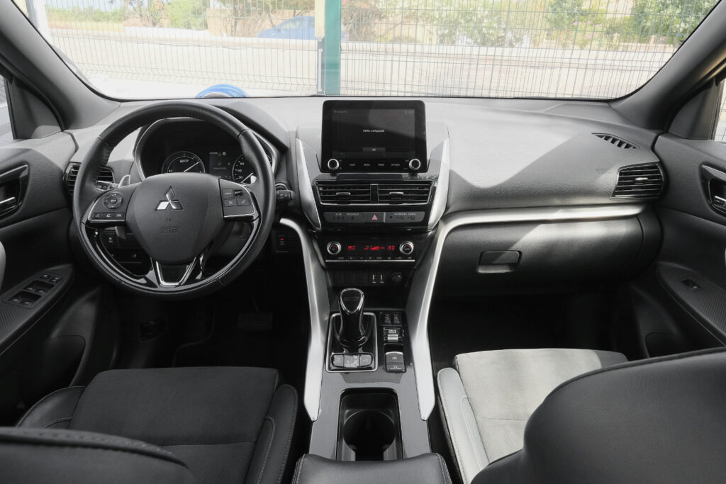 Mitsubishi Eclipse Cross 2.4
