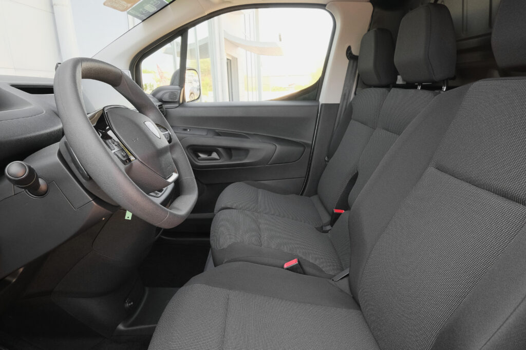 Peugeot e-Partner XL 50 kWh