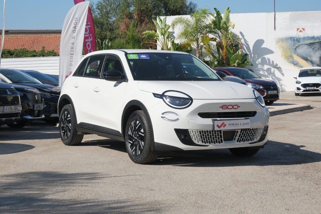 Fiat 600 hybrid 54 Kw Cx. Auromática