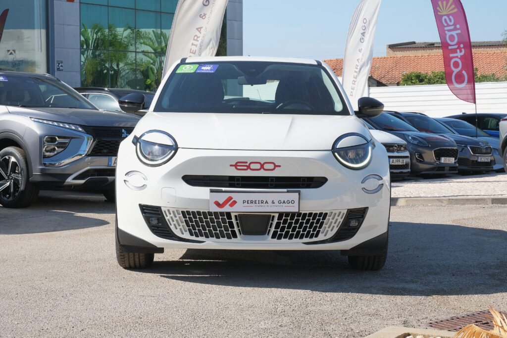 Fiat 600 hybrid 54 Kw Cx. Auromática