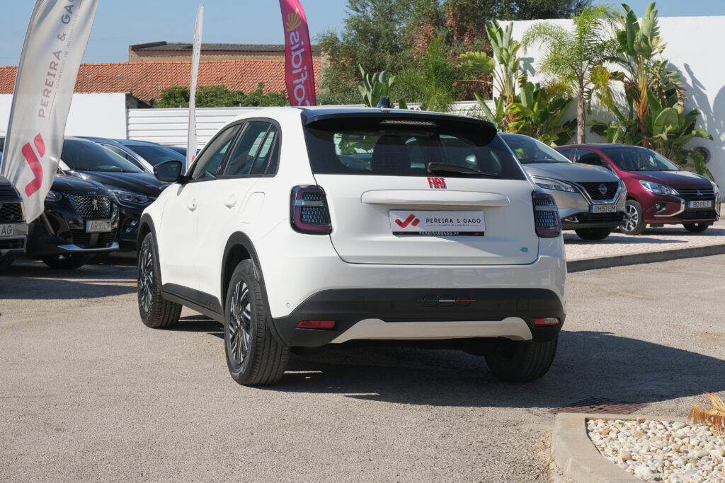 Fiat 600 hybrid 54 Kw Cx. Auromática