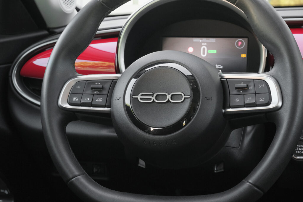 Fiat 600 hybrid 54 Kw Cx. Auromática