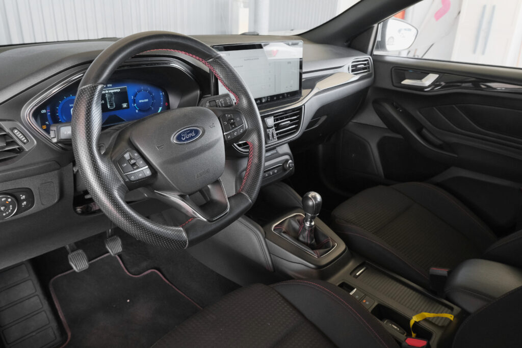 Ford Focus SW St-Line 1.0 EcoBoost MHEV