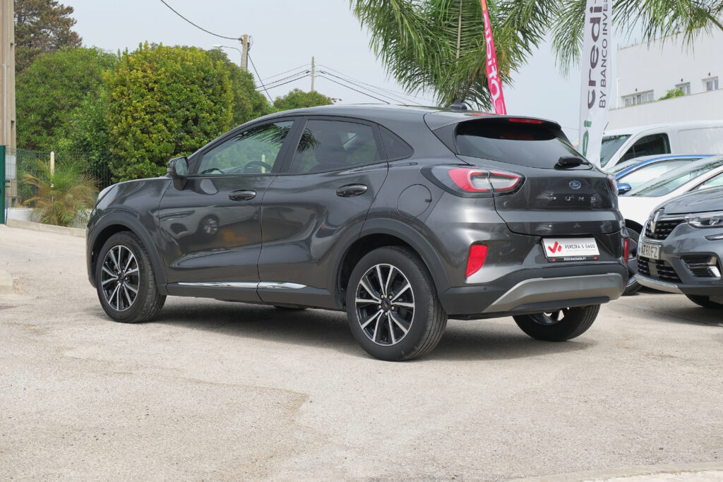 Ford Puma 1.0 Ecoboost MHEV Titanium