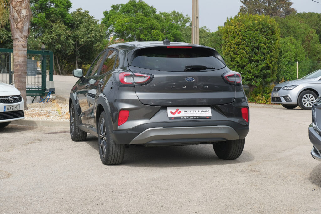 Ford Puma 1.0 Ecoboost MHEV Titanium