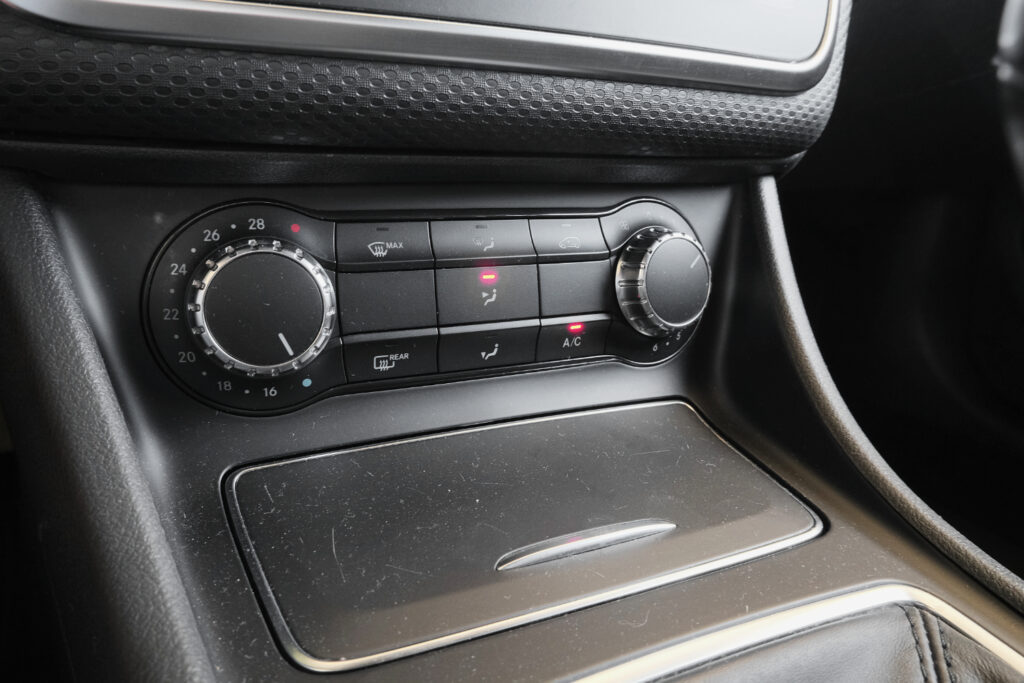 Mercedes-Benz A180d 1.5D AMG