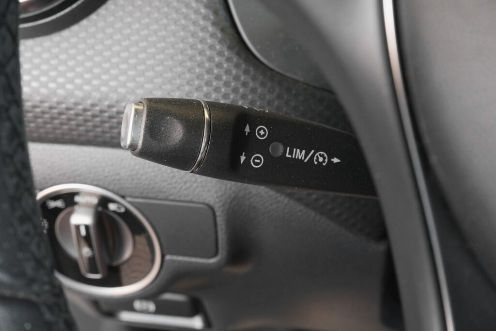Mercedes-Benz A180d 1.5D AMG