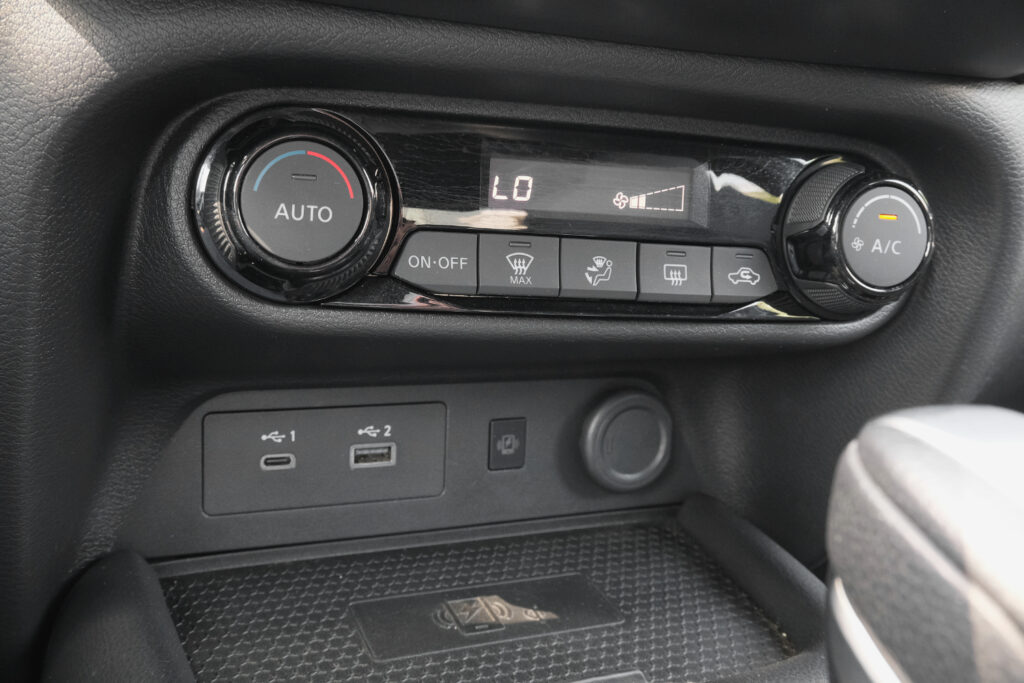 Nissan Juke 1.0 DIG-T Auto