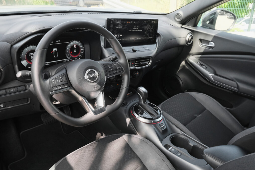 Nissan Juke 1.0 DIG-T Auto