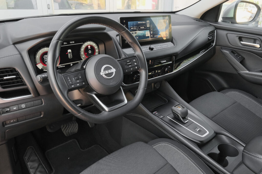 Nissan Qashqai 1.3 DIG-T N-Connecta Xtronic