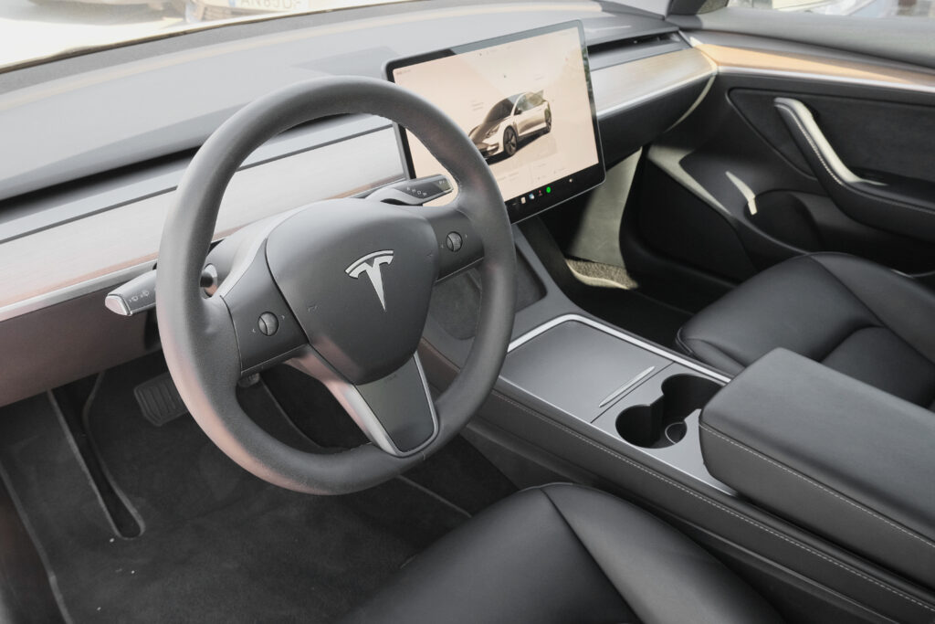 Tesla Model 3 Long Range