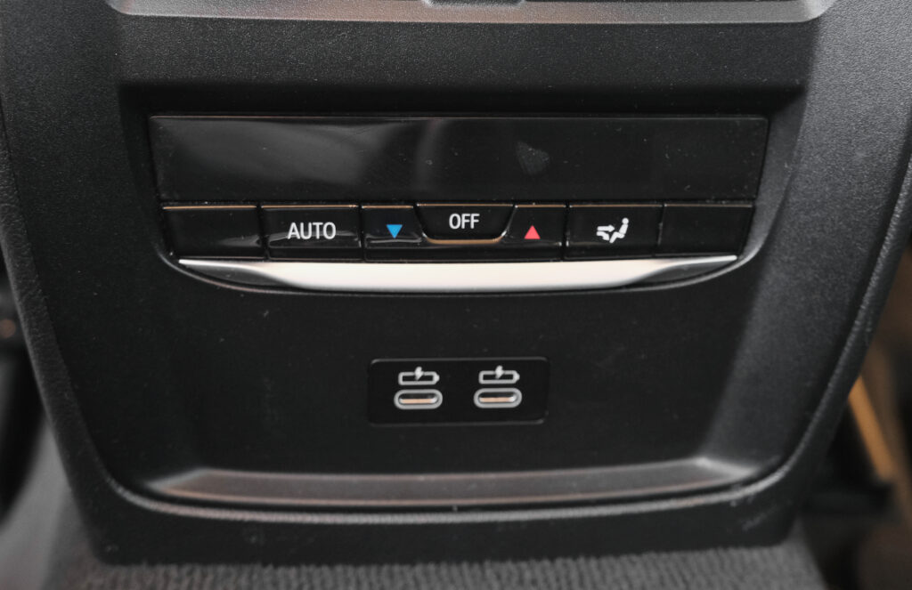 BMW 320e Touring Auto
