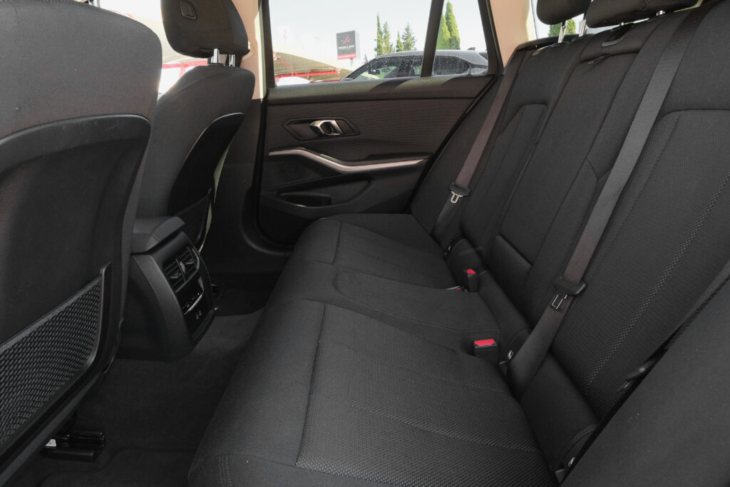 BMW 320e Touring Auto