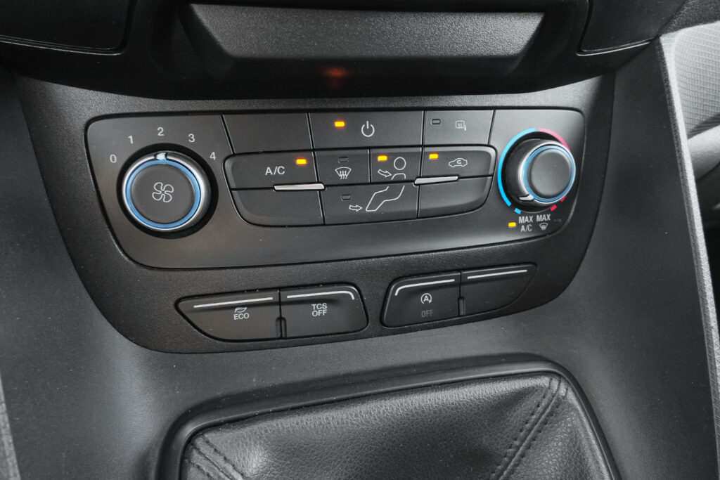 Ford Transit Connect Van 1.5 TDCi 200 L2 Trend 3 Lugares