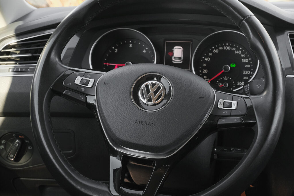 Volkswagen Tiguan Allspace 2.0 Tdi Confortline
