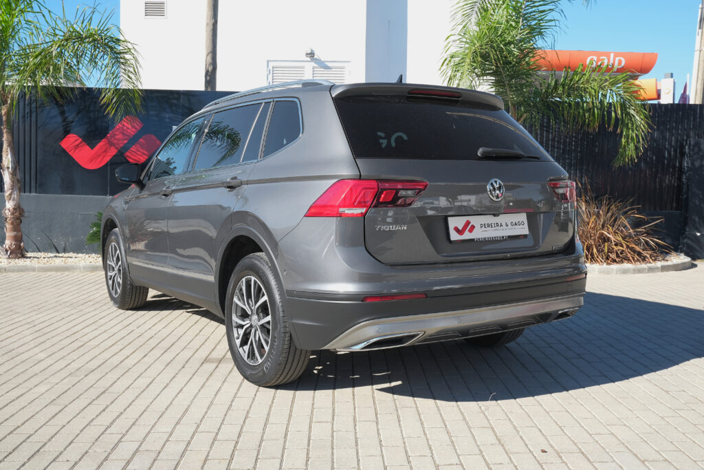 Volkswagen Tiguan Allspace 2.0 Tdi Confortline